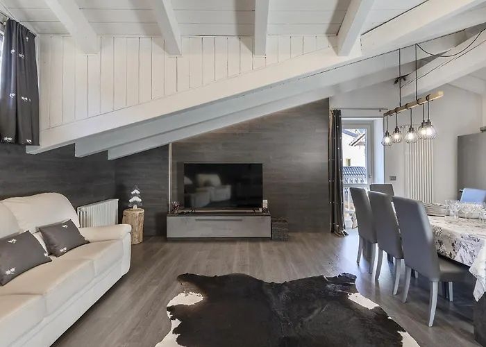 Mansarda Angel's Lejlighed Ponte Di Legno